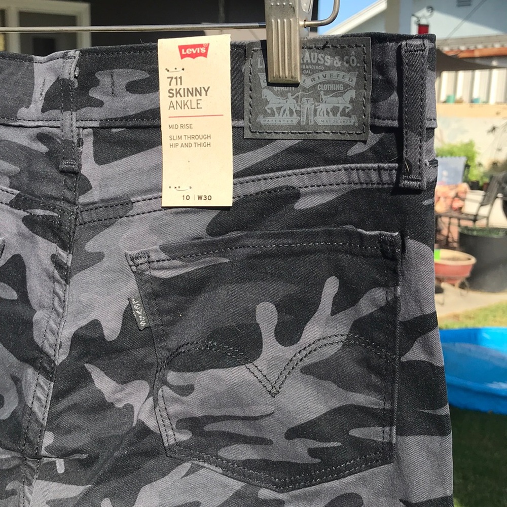 NWT Levi’s 711 Skinny Ankle Jeans 10 / 30 Camo - Picture 10 of 13